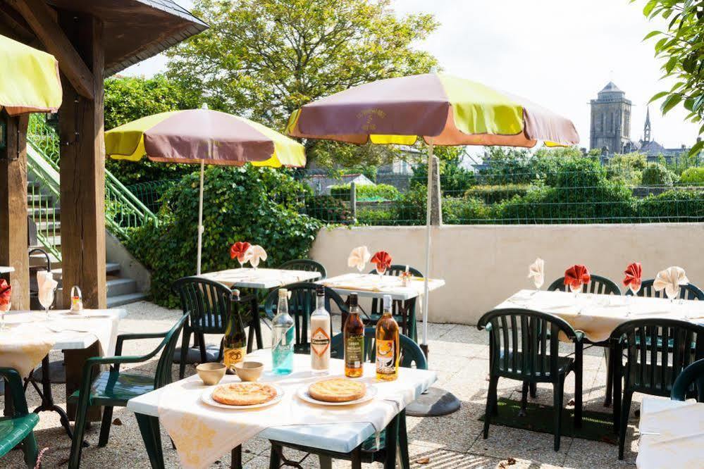 Logis Le Prieure Hotel Locronan Buitenkant foto